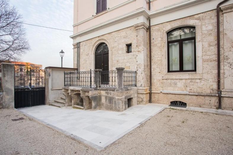 Villino Mari Camere Con Parcheggio Privato Gratuito Ascoli Piceno Extérieur photo