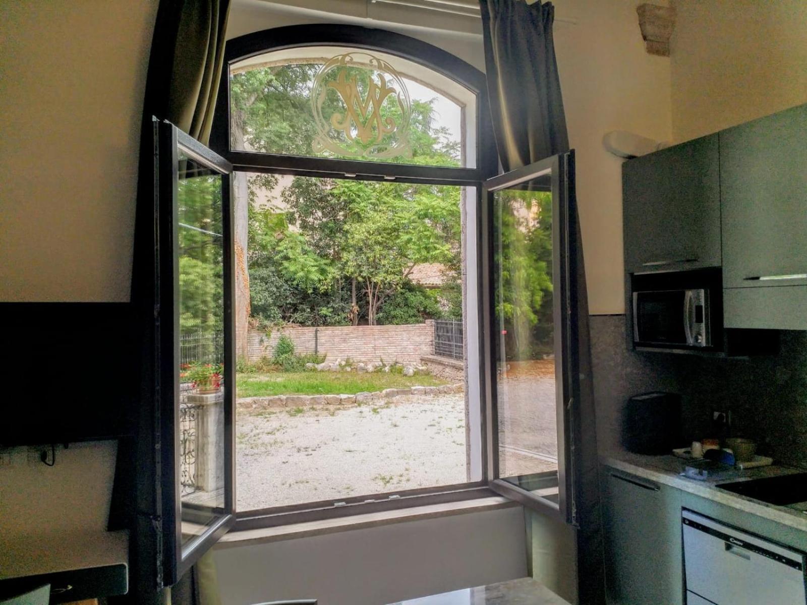 Villino Mari Camere Con Parcheggio Privato Gratuito Ascoli Piceno Chambre photo